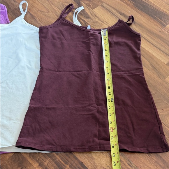 Women's Assorted Color Tank Tops Set - Picture 3 of 12